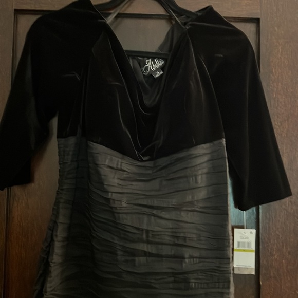 Alex evenings little black dress, new with tags - Picture 5 of 5
